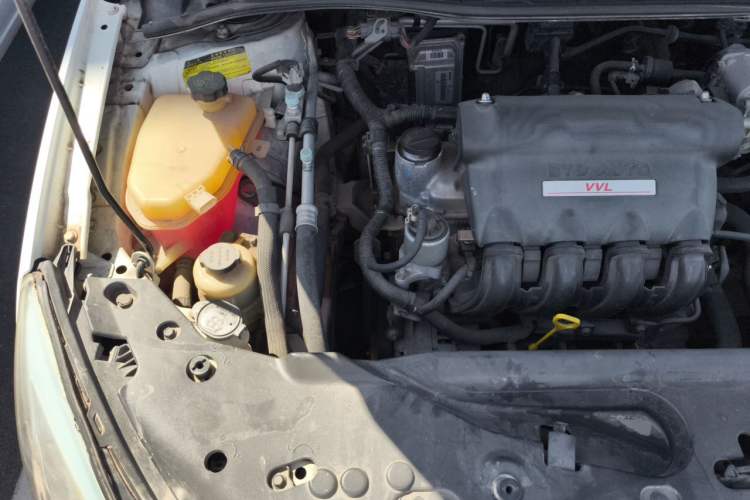 Used BYD Surui 2016 1.5L Manual Elite Edition Engine Bay Right