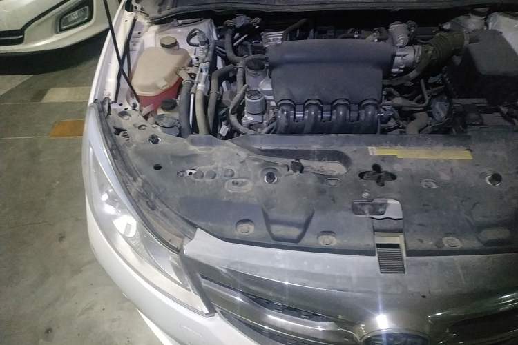 Used BYD Surui 2016 1.5L Manual Elite Edition Engine Bay Right