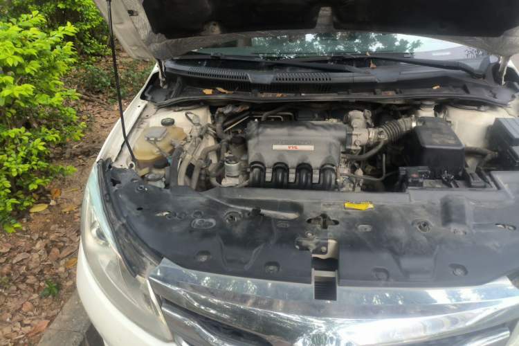 Used BYD Surui 2016 1.5L Manual Elite Edition Engine Bay Right