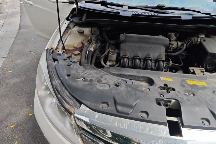 Used BYD Surui 2016 1.5L Manual Elite Edition Engine Bay Right