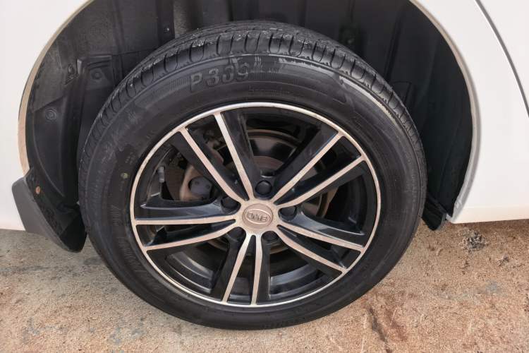 Used BYD Surui 2016 1.5L Manual Elite Edition Exterior 1