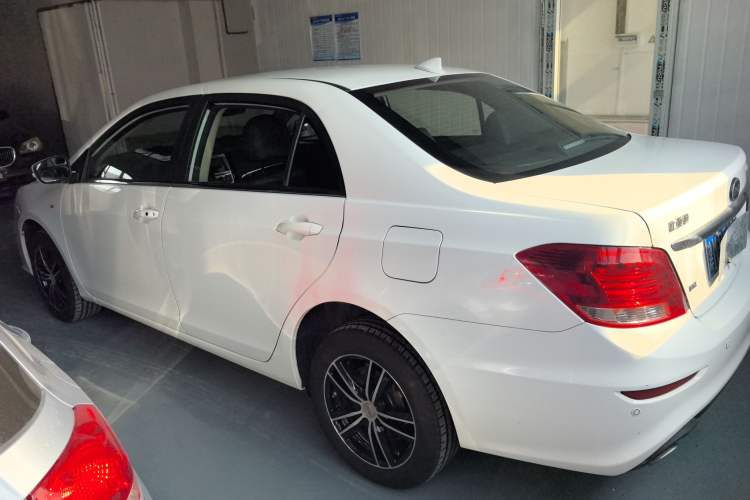 Used BYD Surui 2016 1.5L Manual Elite Edition Exterior 5