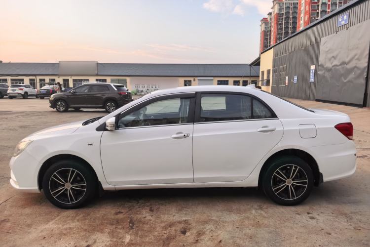 Used BYD Surui 2016 1.5L Manual Elite Edition Exterior 5