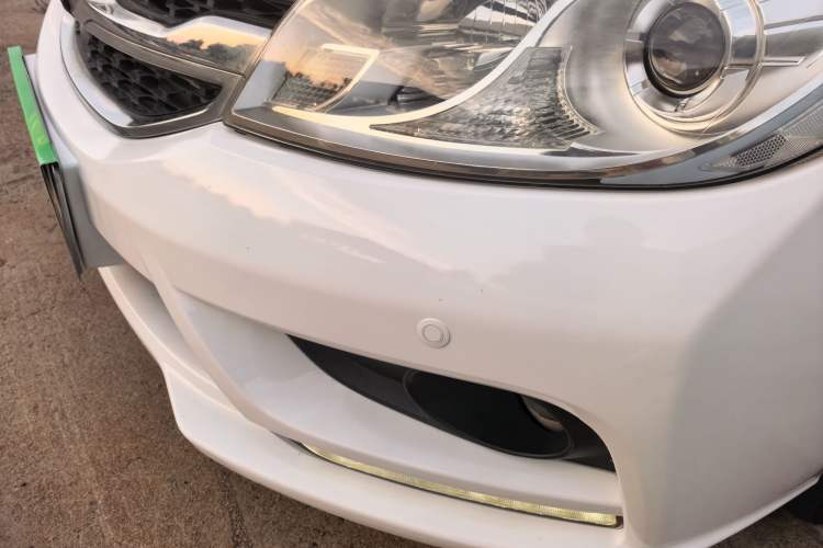 Used BYD Surui 2016 1.5L Manual Elite Edition Exterior 8