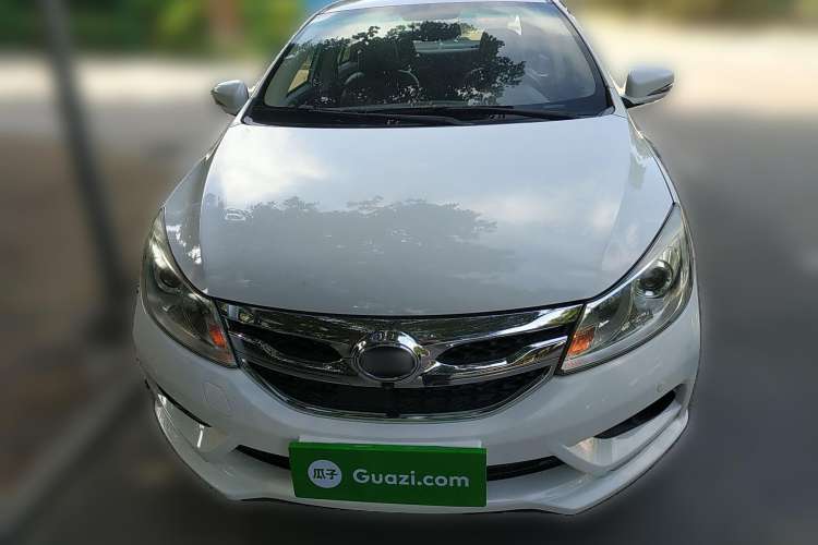 Used BYD Surui 2016 1.5L Manual Elite Edition Front