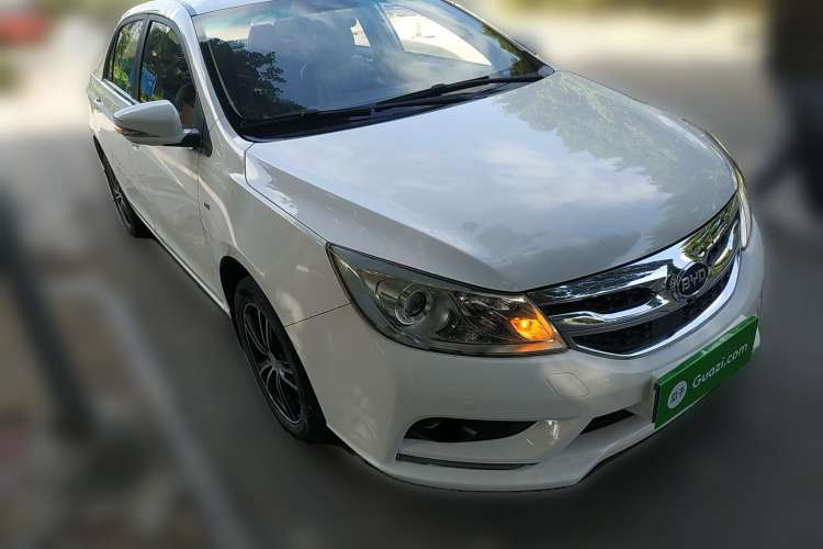 Used BYD Surui 2016 1.5L Manual Elite Edition Front Right 45 Deg