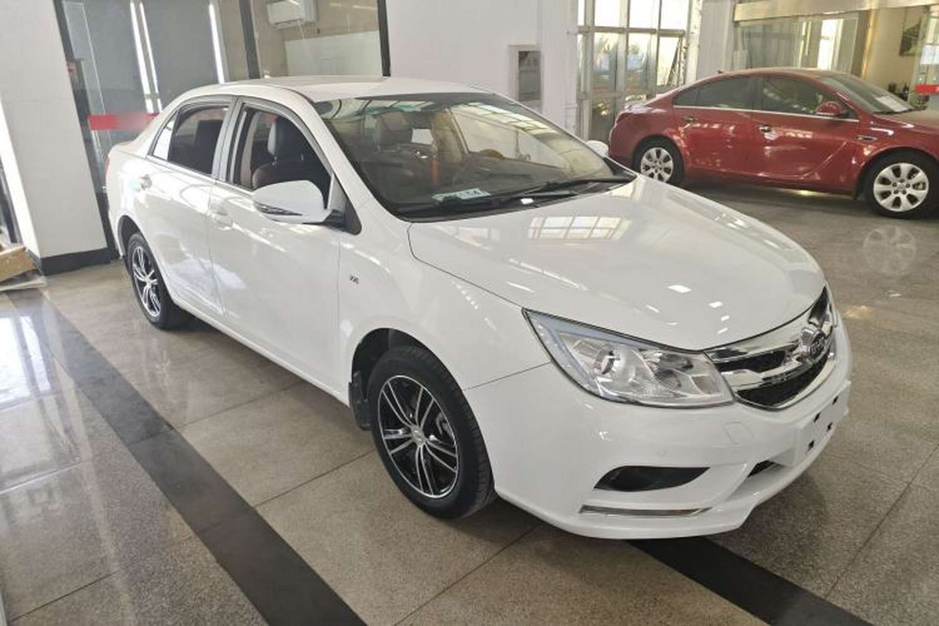 Used BYD Surui 2016 1.5L Manual Elite Edition Front Right 45 Deg