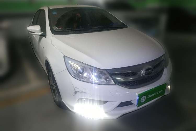 Used BYD Surui 2016 1.5L Manual Elite Edition Front Right 45 Deg