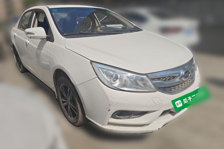 Used BYD Surui 2016 1.5L Manual Elite Edition Front Right 45 Deg