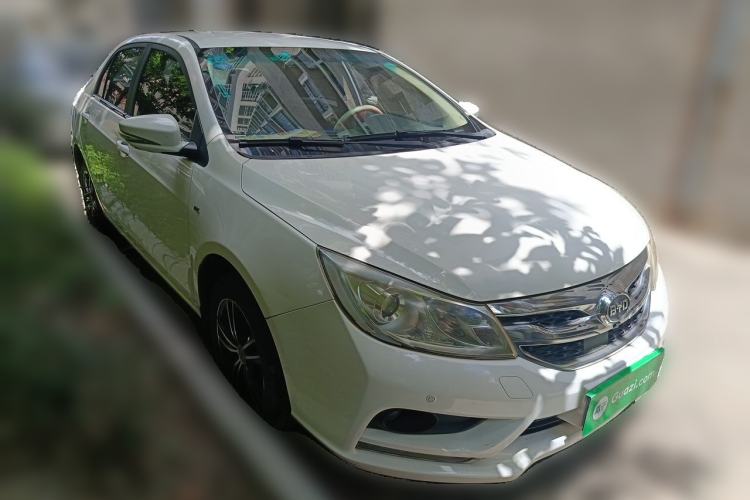 Used BYD Surui 2016 1.5L Manual Elite Edition Front Right 45 Deg
