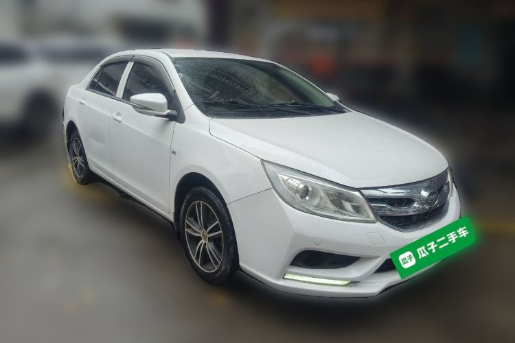 Used BYD Surui 2016 1.5L Manual Elite Edition Front Right 45 Deg