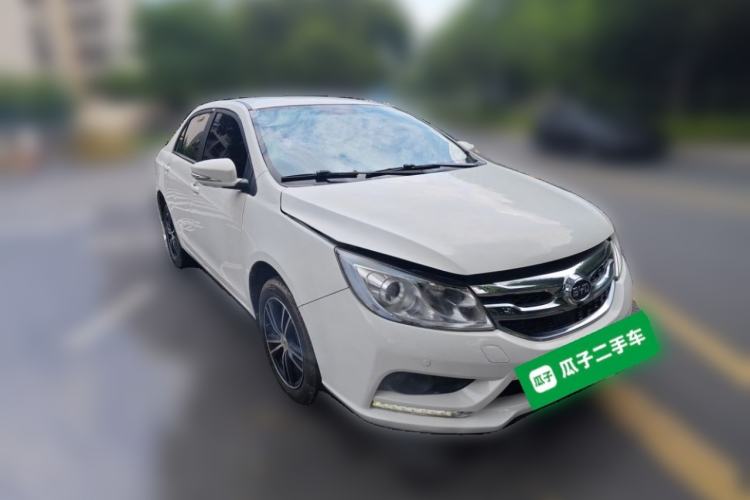Used BYD Surui 2016 1.5L Manual Elite Edition Front Right 45 Deg