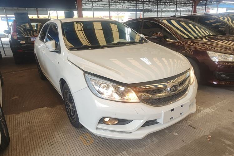 Used BYD Surui 2016 1.5L Manual Elite Edition Front Right 45 Deg