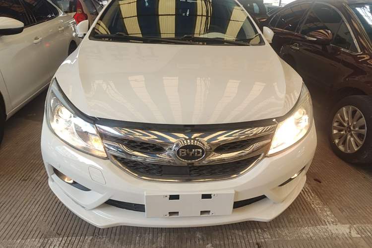 Used BYD Surui 2016 1.5L Manual Elite Edition Front