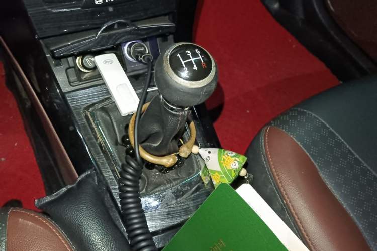 Used BYD Surui 2016 1.5L Manual Elite Edition Gear Lever
