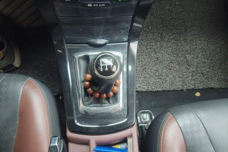 Used BYD Surui 2016 1.5L Manual Elite Edition Gear Lever