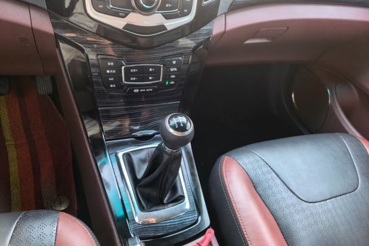 Used BYD Surui 2016 1.5L Manual Elite Edition Gear Lever