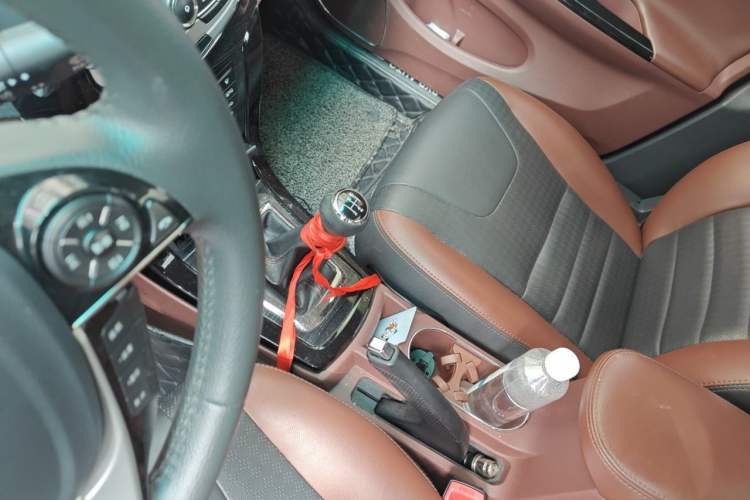 Used BYD Surui 2016 1.5L Manual Elite Edition Gear Lever
