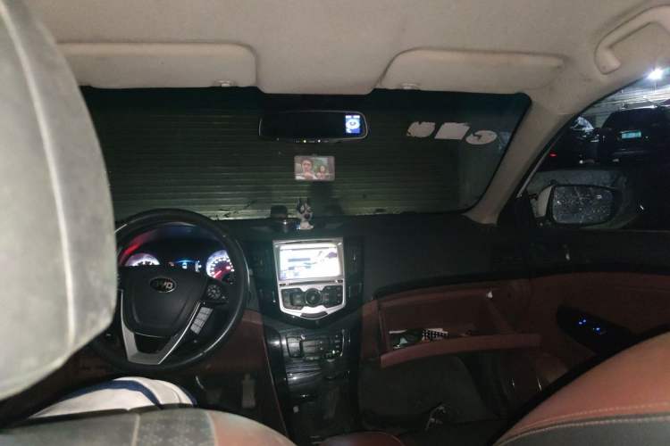 Used BYD Surui 2016 1.5L Manual Elite Edition Headliner