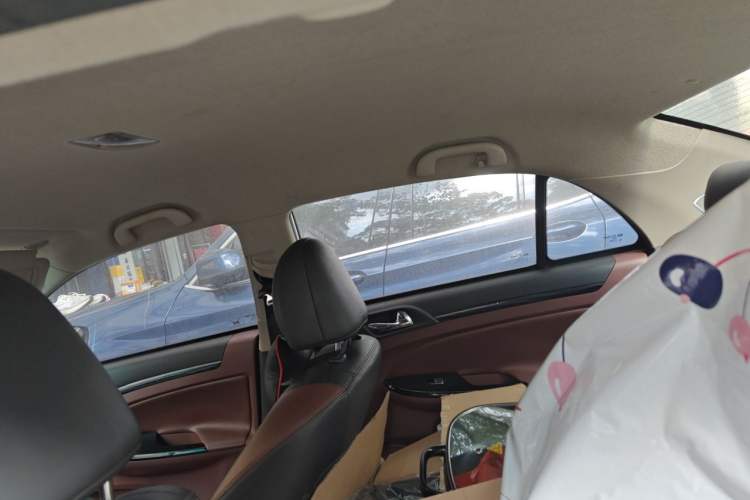 Used BYD Surui 2016 1.5L Manual Elite Edition Headliner