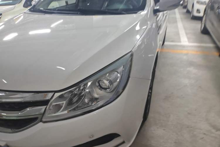Used BYD Surui 2016 1.5L Manual Elite Edition Left Front Headlight
