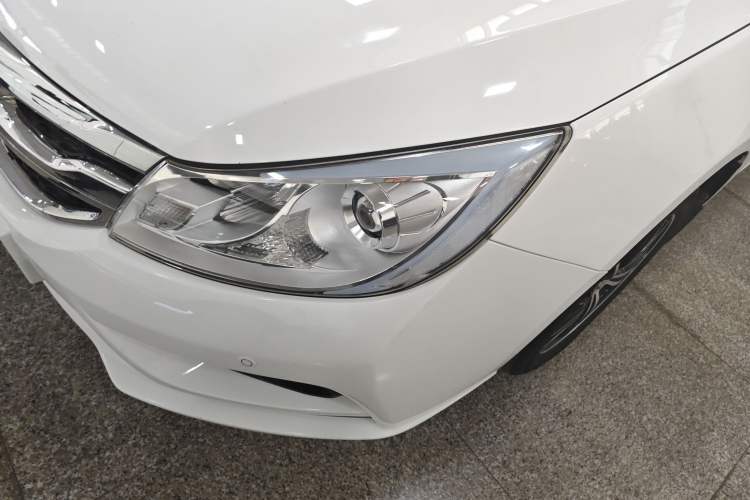 Used BYD Surui 2016 1.5L Manual Elite Edition Left Front Headlight