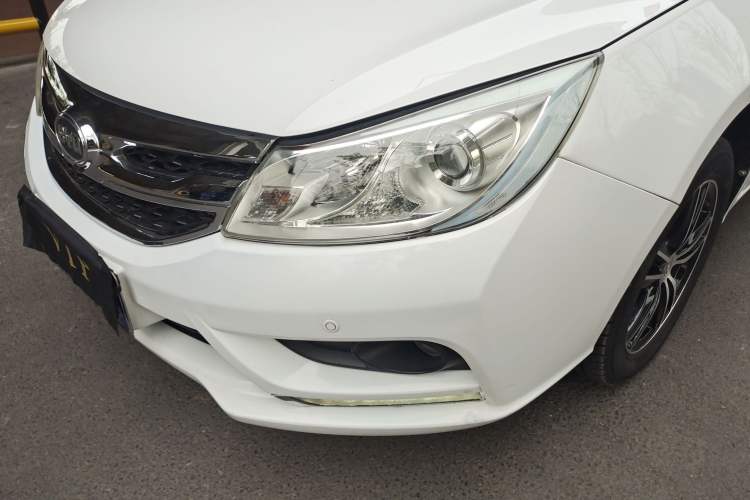 Used BYD Surui 2016 1.5L Manual Elite Edition Left Front Headlight