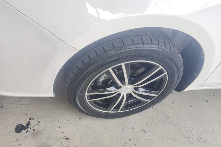 Used BYD Surui 2016 1.5L Manual Elite Edition Left Front Wheel Hub