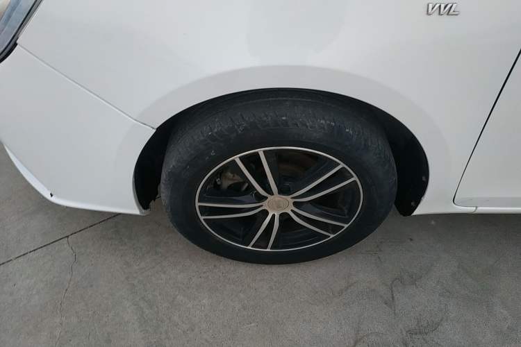 Used BYD Surui 2016 1.5L Manual Elite Edition Left Front Wheel Hub