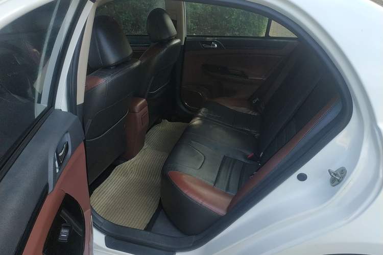 Used BYD Surui 2016 1.5L Manual Elite Edition Left Rear Seat