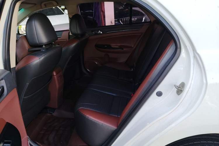 Used BYD Surui 2016 1.5L Manual Elite Edition Left Rear Seat