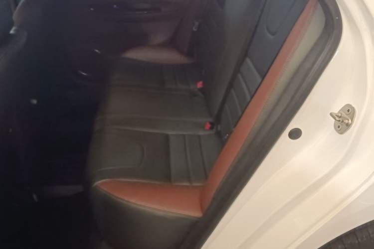 Used BYD Surui 2016 1.5L Manual Elite Edition Left Rear Seat
