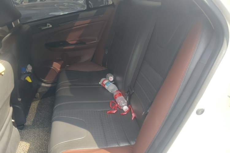 Used BYD Surui 2016 1.5L Manual Elite Edition Left Rear Seat