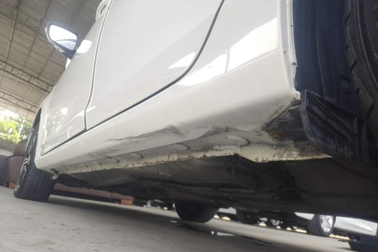 Used BYD Surui 2016 1.5L Manual Elite Edition Left Side Sill