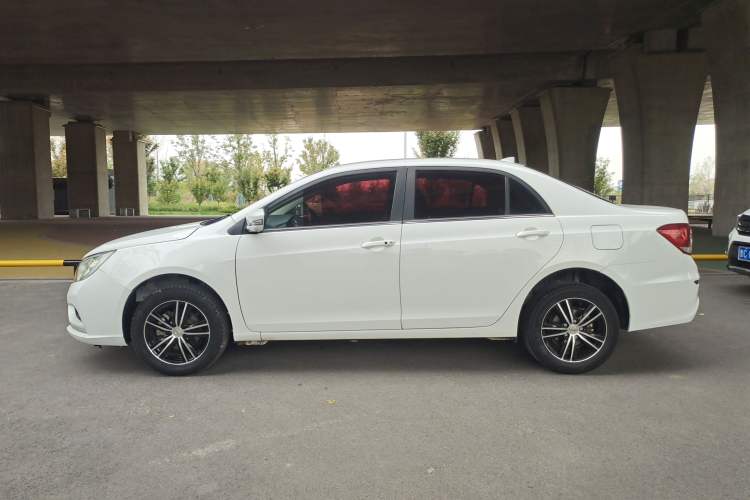 Used BYD Surui 2016 1.5L Manual Elite Edition Left Side