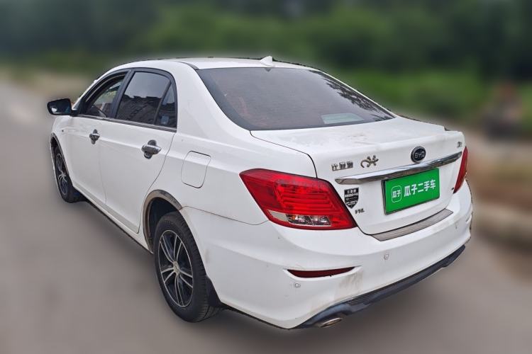 Used BYD Surui 2016 1.5L Manual Elite Edition Rear Left 45 Deg