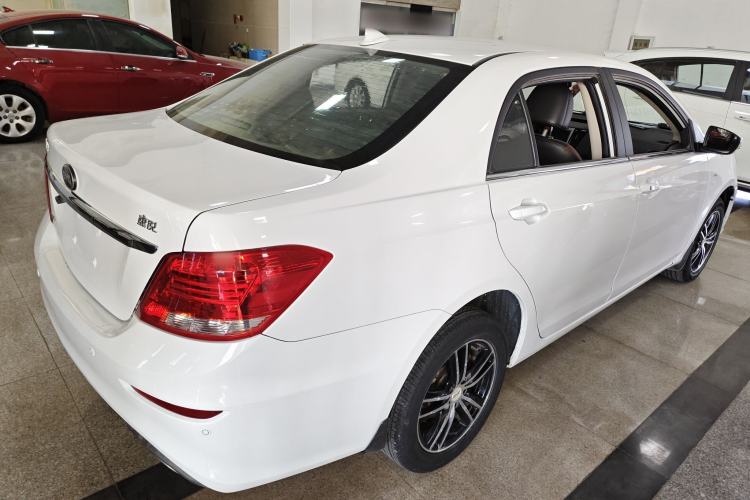 Used BYD Surui 2016 1.5L Manual Elite Edition Rear Right 45 Deg