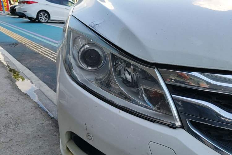 Used BYD Surui 2016 1.5L Manual Elite Edition Right Front Headlight