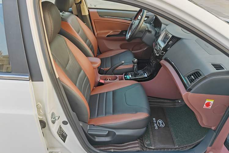 Used BYD Surui 2016 1.5L Manual Elite Edition Right Front Seat