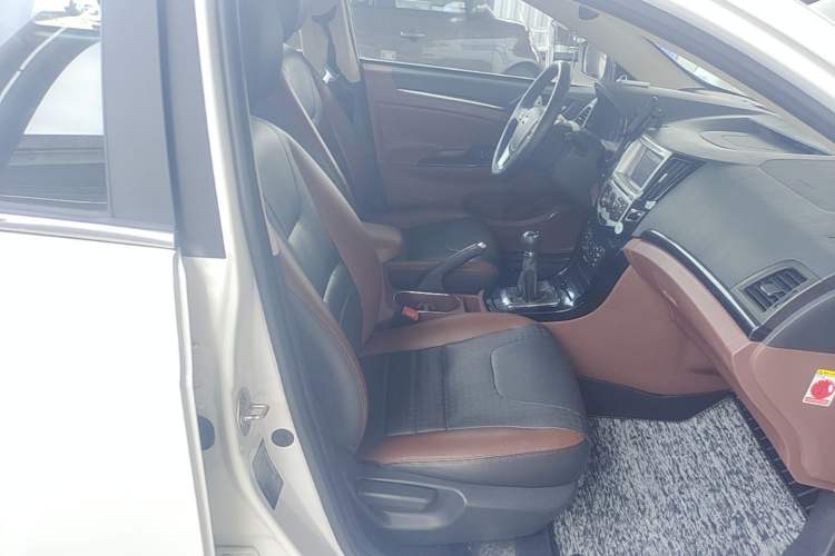 Used BYD Surui 2016 1.5L Manual Elite Edition Right Front Seat