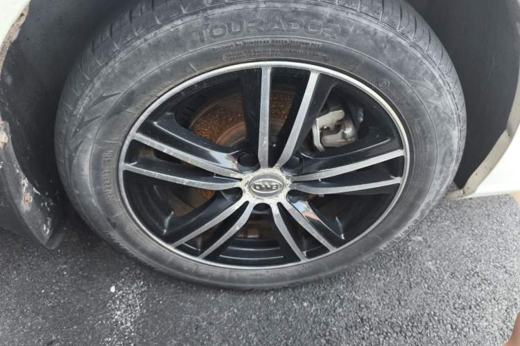 Used BYD Surui 2016 1.5L Manual Elite Edition Right Front Wheel Hub