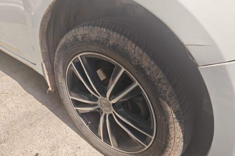 Used BYD Surui 2016 1.5L Manual Elite Edition Right Front Wheel Hub