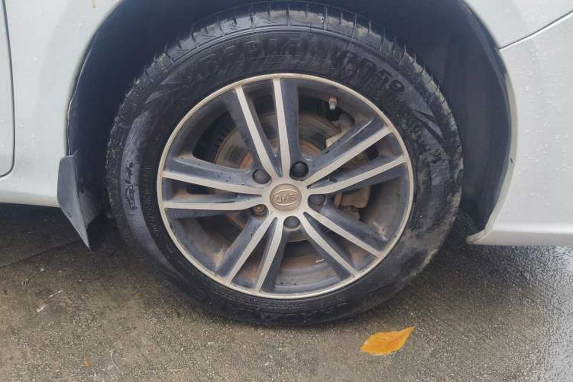 Used BYD Surui 2016 1.5L Manual Elite Edition Right Front Wheel Hub