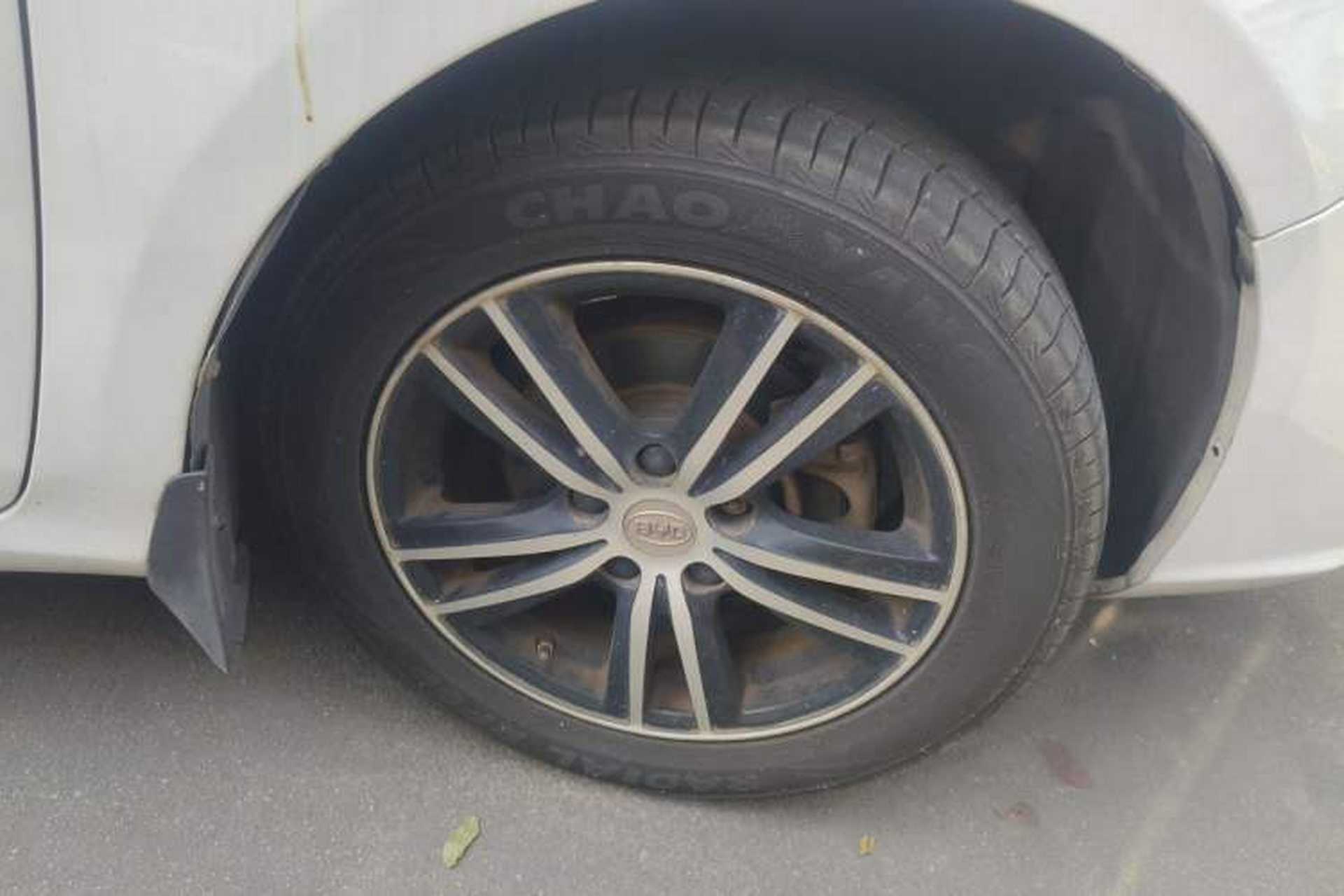 Used BYD Surui 2016 1.5L Manual Elite Edition Right Front Wheel Hub