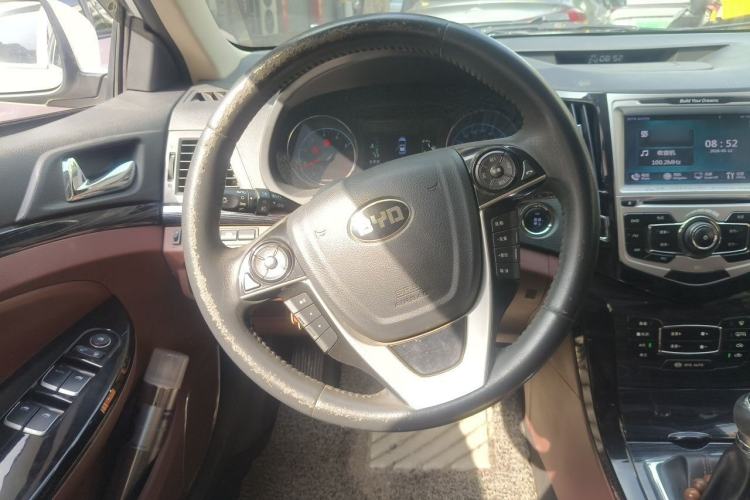 Used BYD Surui 2016 1.5L Manual Elite Edition Steering Wheel