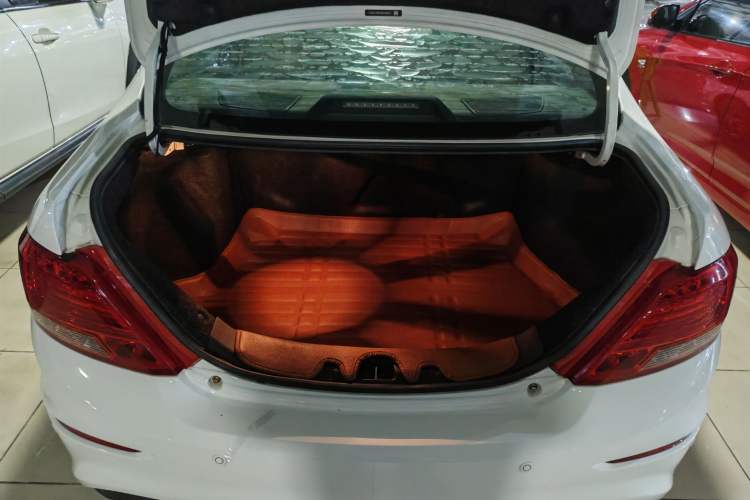 Used BYD Surui 2016 1.5L Manual Elite Edition Trunk
