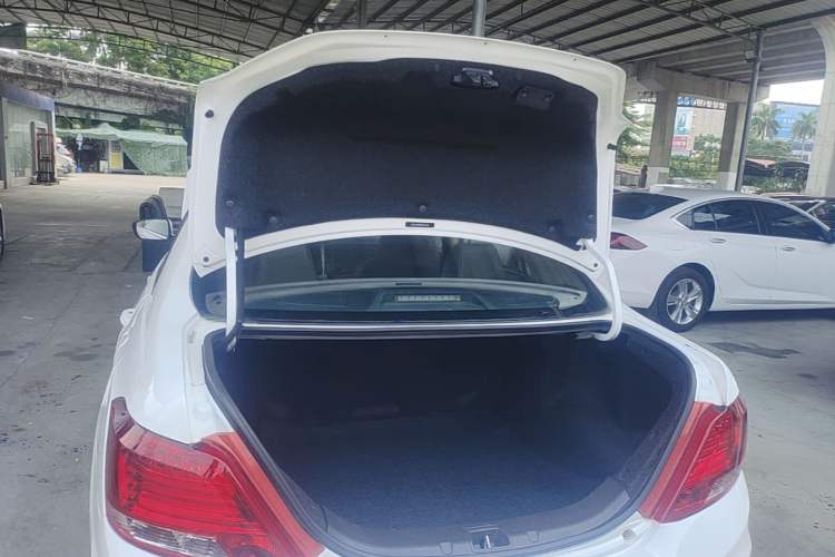 Used BYD Surui 2016 1.5L Manual Elite Edition Trunk
