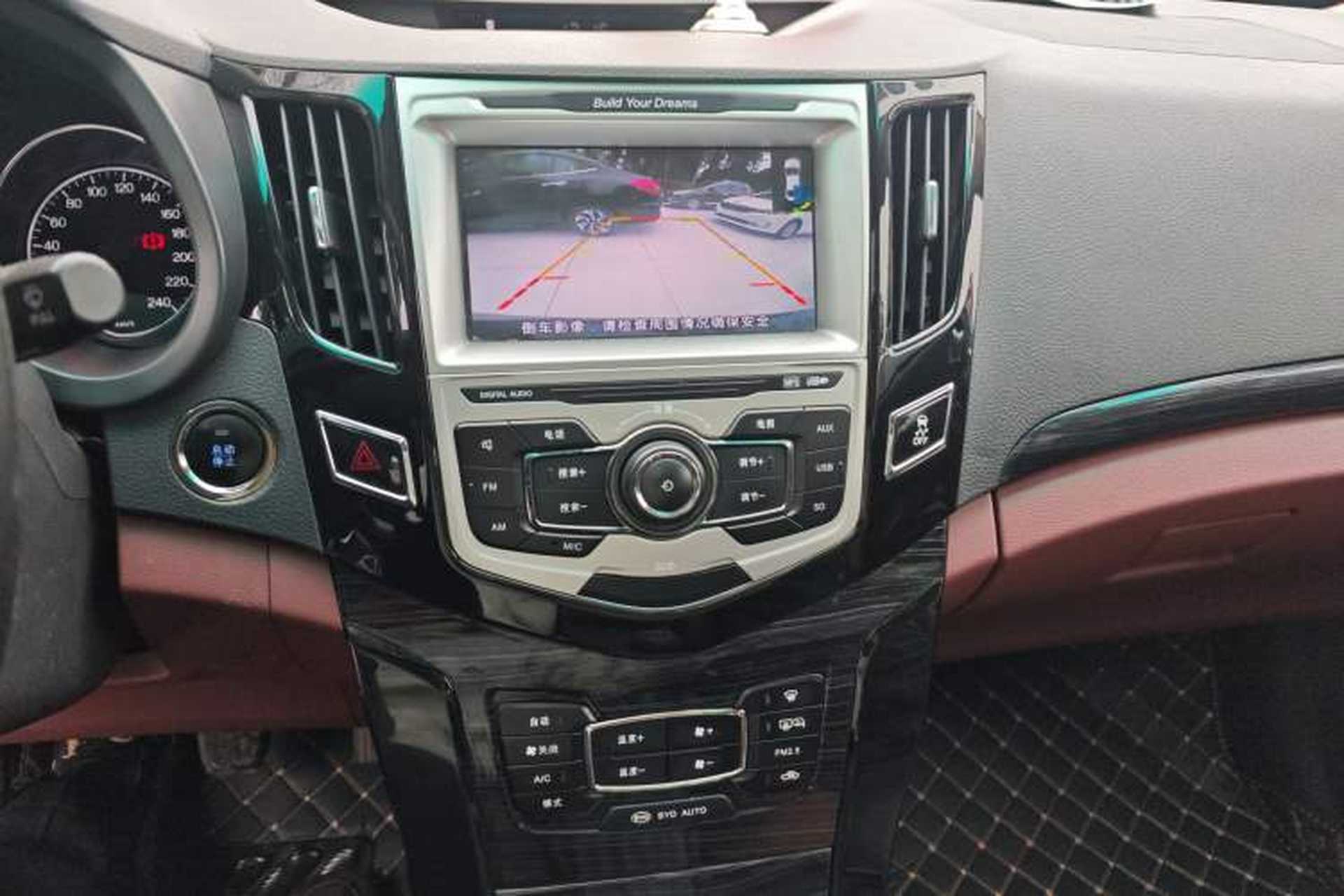 Used BYD Surui 2018 1.5L Manual Luxury Model Audio And AC Panel
