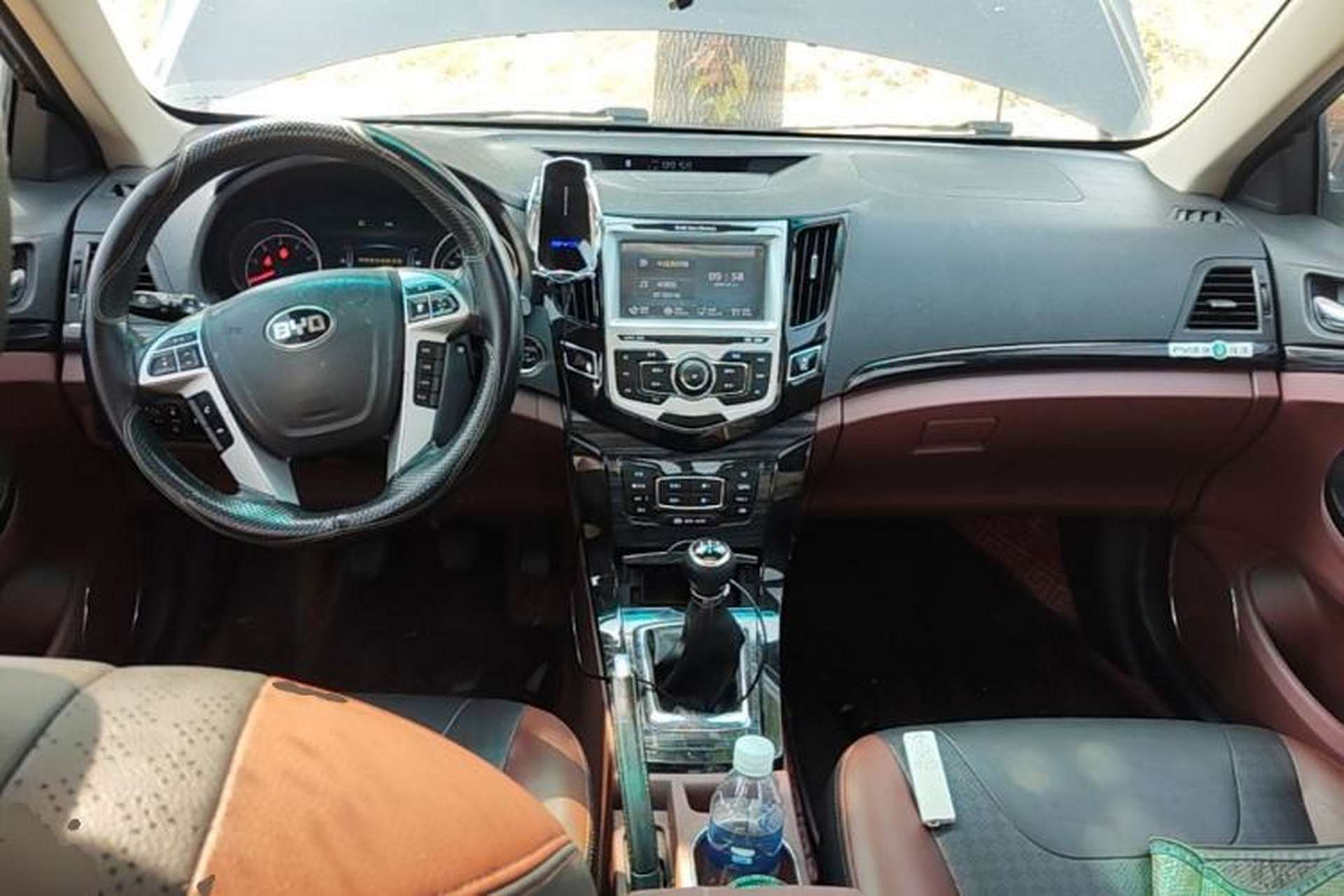 Used BYD Surui 2018 1.5L Manual Luxury Model Center Console