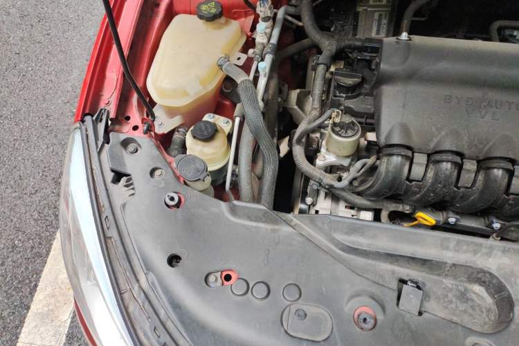Used BYD Surui 2018 1.5L Manual Luxury Model Engine Bay Right